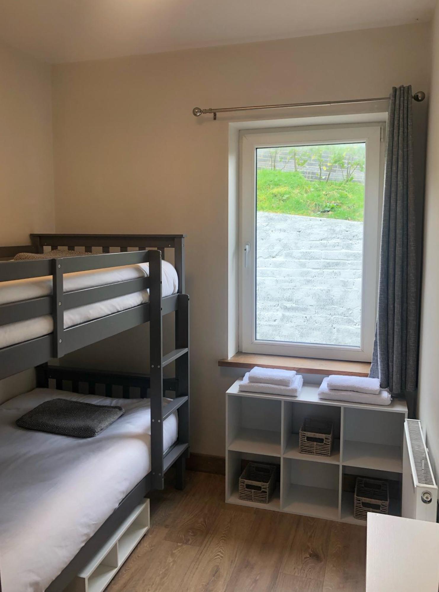 Sandyhill Guest House - Westport Ngoại thất bức ảnh